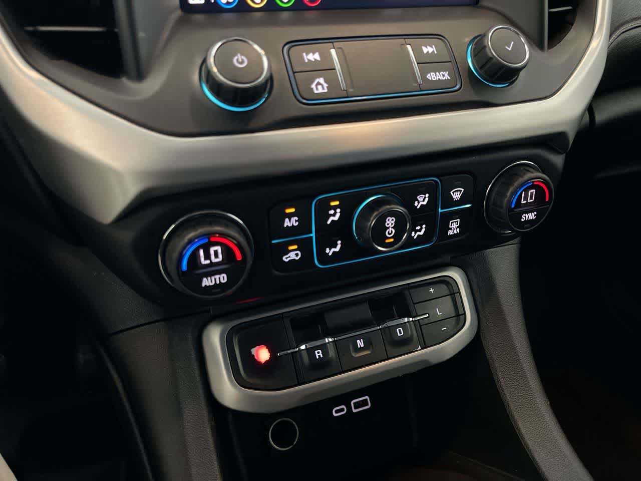 Used 2020 GMC Acadia SLT AWD/4WD image 19