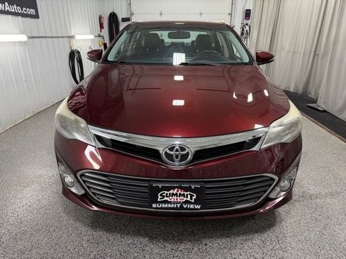 Used 2013 Toyota Avalon FWD image 2