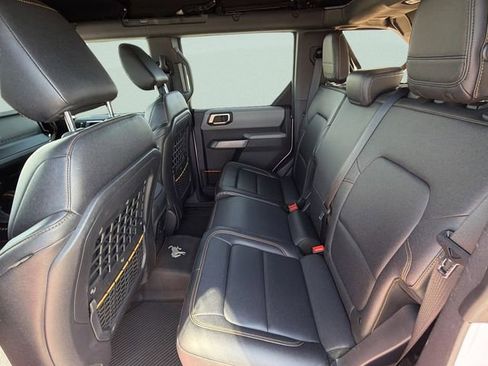 Used 2021 Ford Bronco Badlands image 16