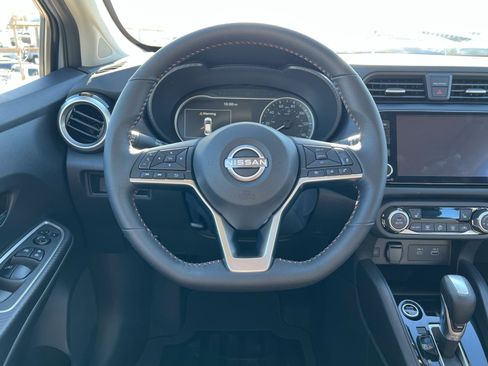New 2025 Nissan Versa SR w/ Trunk Package image 12