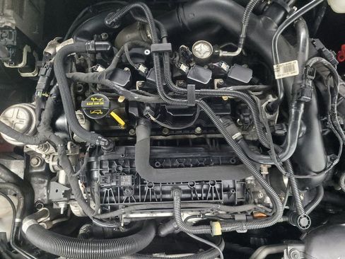 Used 2019 Ford Fusion SE FWD image 30