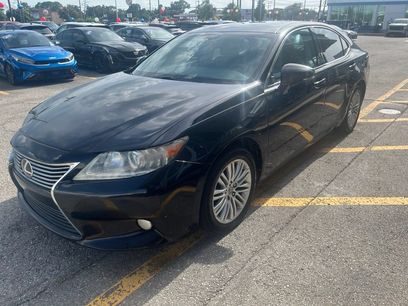 Used 2013 Lexus ES 350 w/ Luxury Pkg