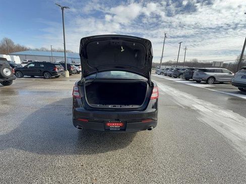 Used 2017 Ford Taurus SEL w/ Equipment Group 201A image 5