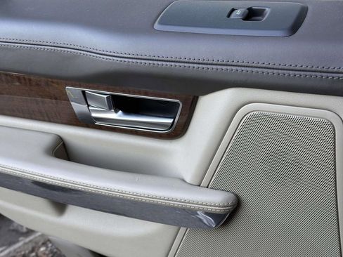 Used 2012 Land Rover Range Rover Sport Limited Edition image 21