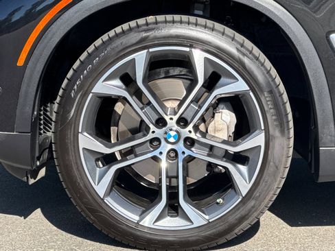 Used 2023 BMW X5 xDrive40i w/ Premium Package AWD/4WD image 38