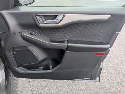 Used 2020 Ford Escape SEL FWD image 32