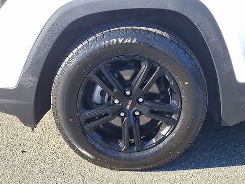 Used 2022 GMC Terrain AT4 AWD/4WD image 8