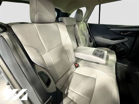 Used 2025 Subaru Outback Premium image 27