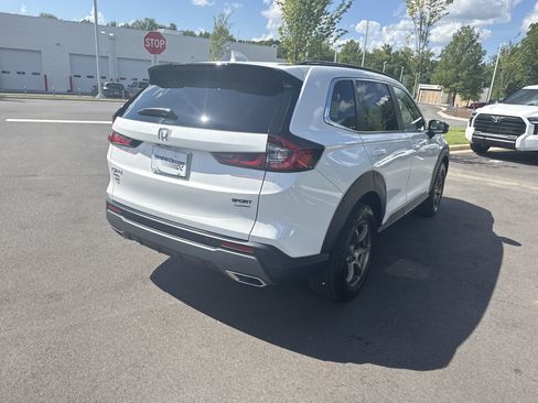 Used 2025 Honda CR-V Sport Touring image 10