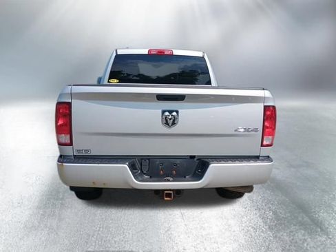 Used 2019 RAM 1500 Express w/ Express Value Package AWD/4WD image 4