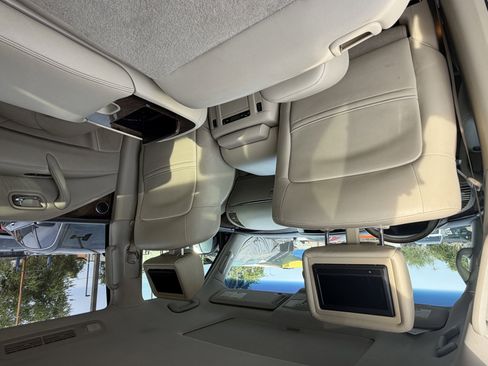 Used 2014 INFINITI QX80 2WD w/ Deluxe Touring Package image 13