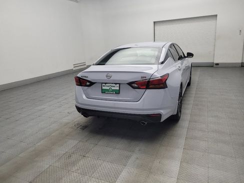 Used 2024 Nissan Altima 2.5 SR image 9