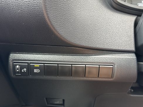 Used 2024 Toyota Corolla LE FWD image 17