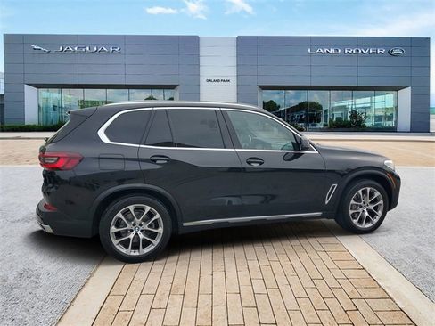 Used 2022 BMW X5 xDrive40i w/ Premium Package image 5