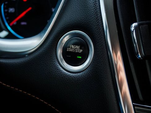 Used 2019 Chevrolet Traverse RS image 26