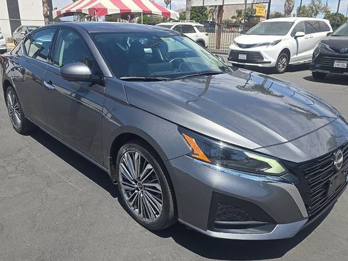 Used 2024 Nissan Altima 2.5 SL AWD/4WD image 1