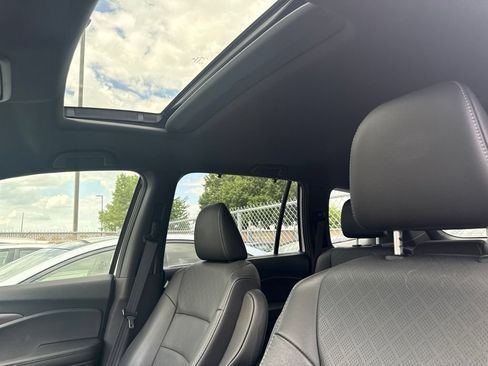 Used 2021 Honda Passport EX-L image 2