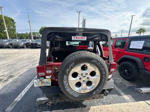 Used 2009 Jeep Wrangler Unlimited X w/ Trailer Tow Group AWD/4WD image 19