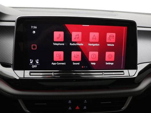 Used 2024 Volkswagen Atlas Cross Sport SEL R-Line AWD/4WD image 24
