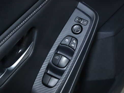 Certified 2025 Nissan Sentra SV image 18