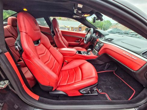 Used 2018 Maserati GranTurismo Sport RWD image 49