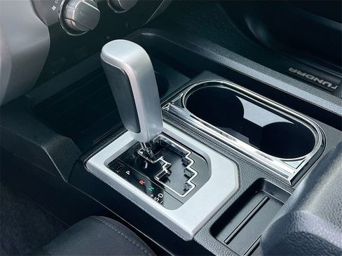 Used 2015 Toyota Tundra SR5 image 17