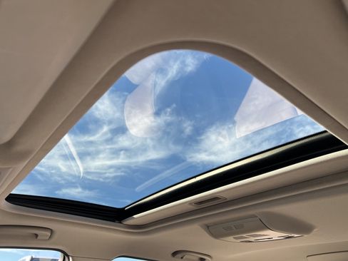 Used 2011 BMW 328i xDrive Sedan image 11