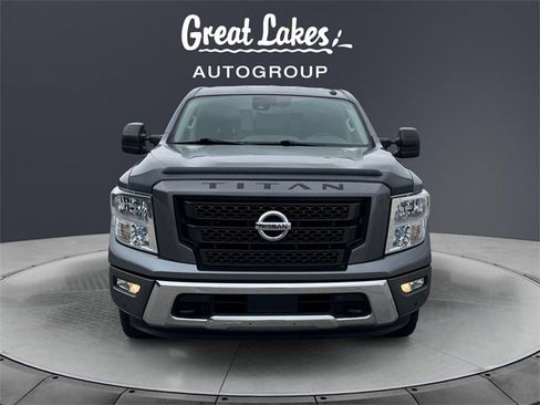 Used 2020 Nissan Titan SL image 8