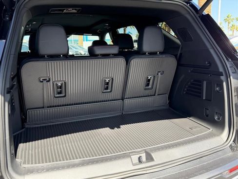 New 2026 Chevrolet Traverse Z71 AWD/4WD image 8