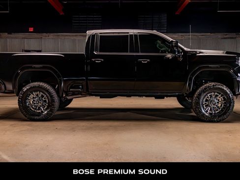 Used 2025 GMC Sierra 3500 Denali w/ Denali Reserve Package image 10