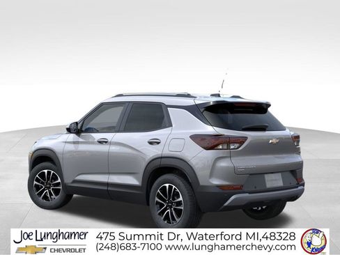 New 2026 Chevrolet TrailBlazer LT w/ Convenience Package AWD/4WD image 3