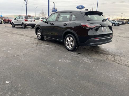 Used 2023 Honda HR-V LX image 4
