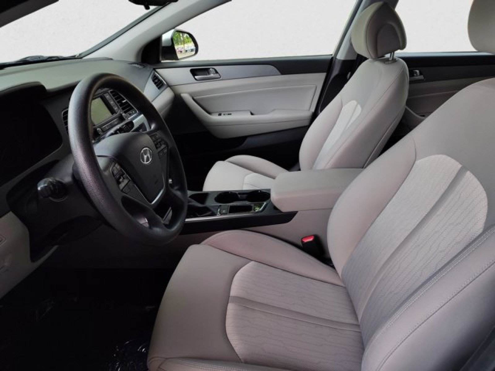 Used 2016 Hyundai Sonata SE FWD image 11