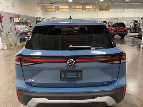 New 2026 Volkswagen Tiguan SE image 4
