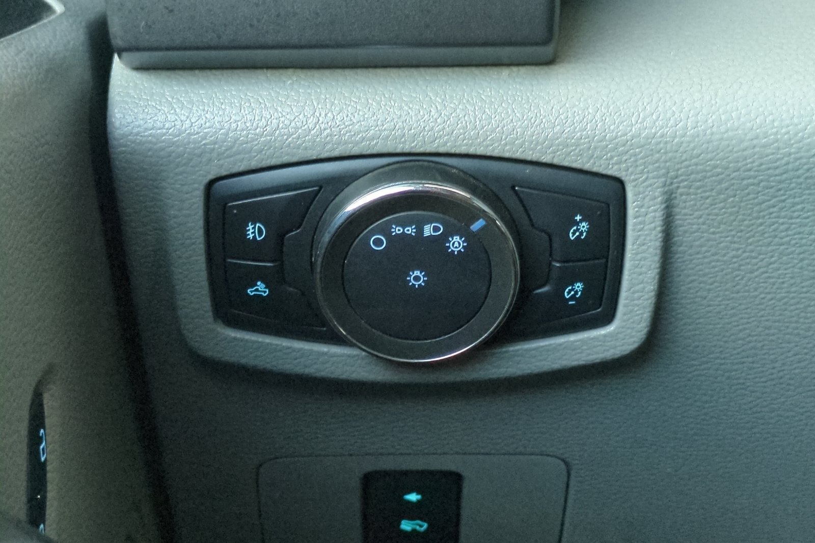 Used 2020 Ford F250 XLT w/ XLT Value Package AWD/4WD image 39
