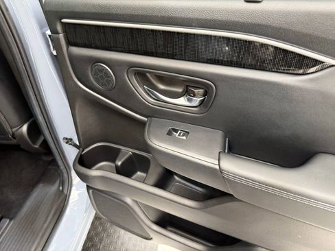 Used 2023 Honda Pilot Elite image 25