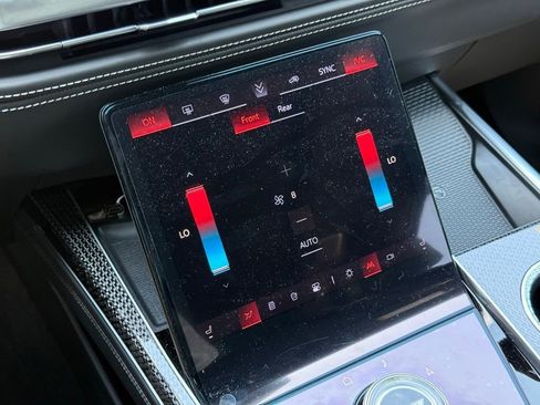 New 2026 Cadillac Escalade ESV V AWD/4WD image 32
