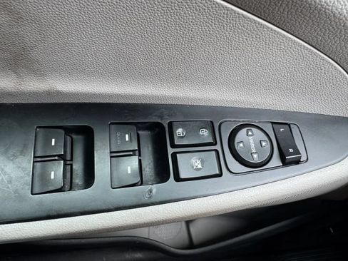 Used 2018 Hyundai Tucson SE FWD image 12