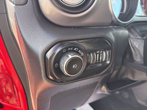 Used 2018 Jeep Wrangler Unlimited Sport S image 18