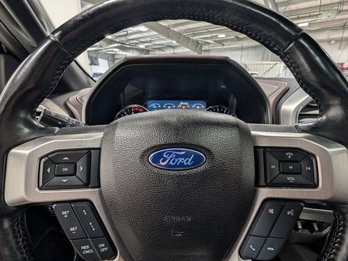 Used 2017 Ford F350 Platinum w/ Platinum Ultimate Package image 30