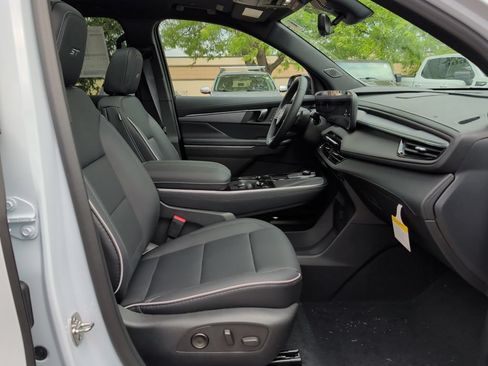 New 2027 Buick Enclave Sport Touring w/ Power Package AWD/4WD image 42