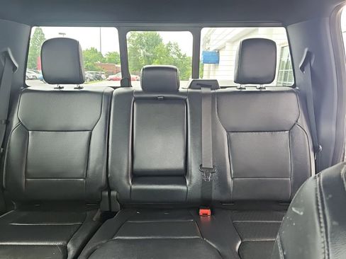 Used 2025 Ford F150 Lariat w/ Equipment Group 501A Mid AWD/4WD image 10