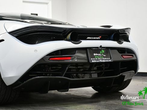 Used 2018 McLaren 720S RWD image 9