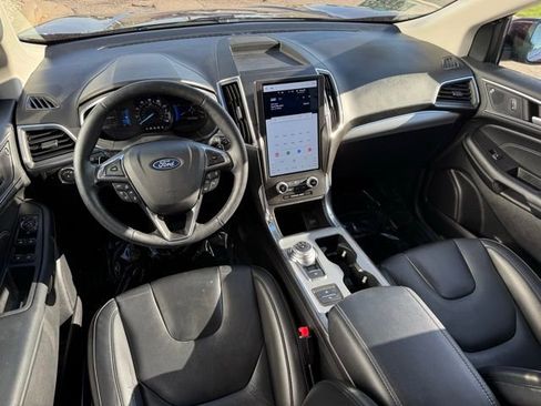 Used 2021 Ford Edge Titanium w/ Class II Trailer Tow Package AWD/4WD image 6