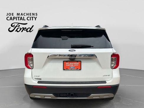 Used 2023 Ford Explorer XLT w/ Equipment Group 202A AWD/4WD image 6