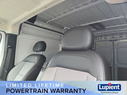 Used 2026 RAM ProMaster 2500 w/ Convenience Group FWD image 14