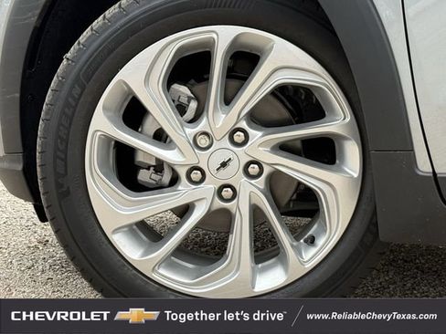 New 2027 Chevrolet Bolt LT w/ Comfort Package image 10