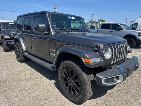 Used 2023 Jeep Wrangler Unlimited Sahara w/ Cold Weather Group AWD/4WD image 3
