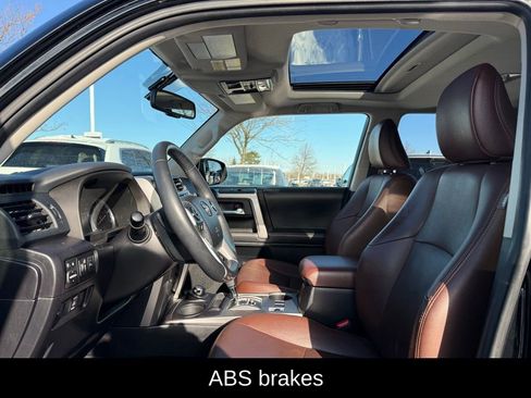 Used 2016 Toyota 4Runner Limited image 6