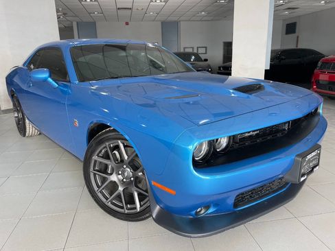 Used 2019 Dodge Challenger R/T Scat Pack image 1